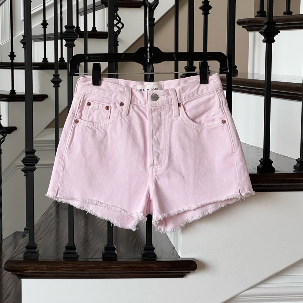 Aritzia Denim Forum Pastel Pink Denim Shorts Frayed Hem Slit Button Fly Sz 23